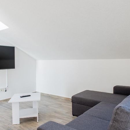 Apartments Zilic Kaštel Stari Exteriör bild