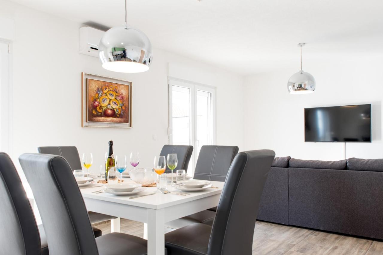 Apartments Zilic Kaštel Stari Exteriör bild