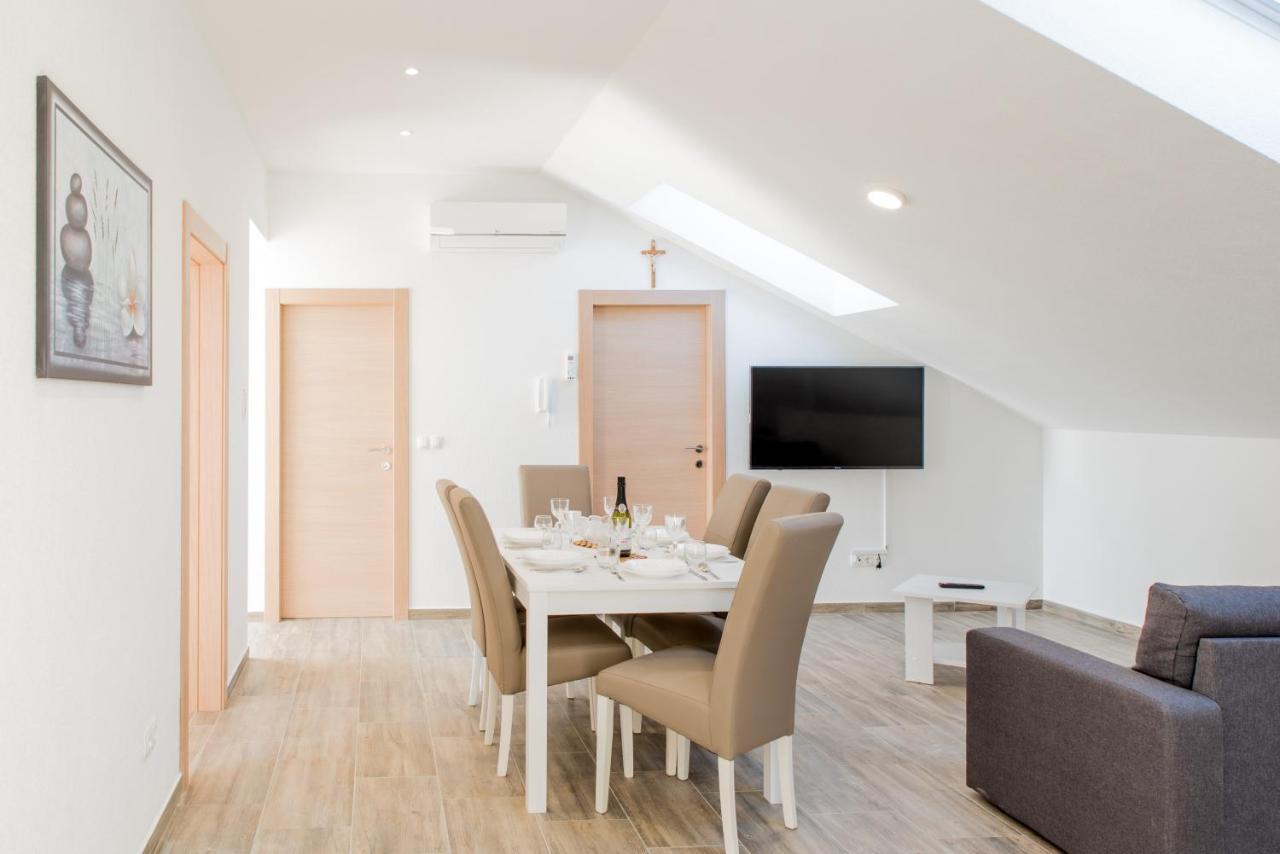 Apartments Zilic Kaštel Stari Exteriör bild